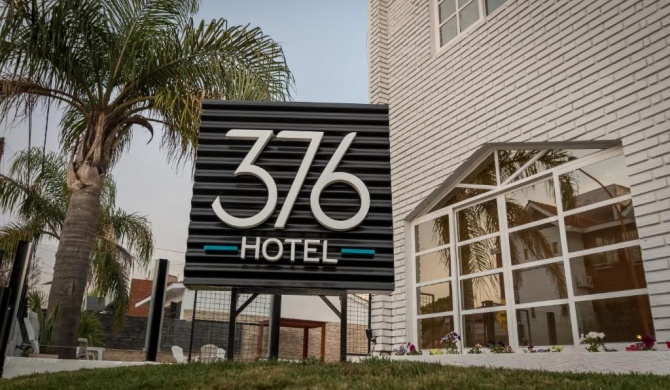 Hotel 376