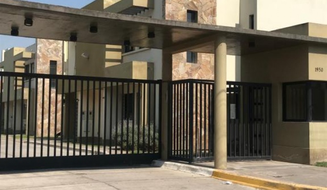 Duplex en Barrio Cerrado