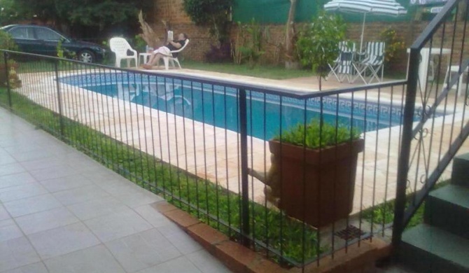 Residencial Azaleas Place Guest House