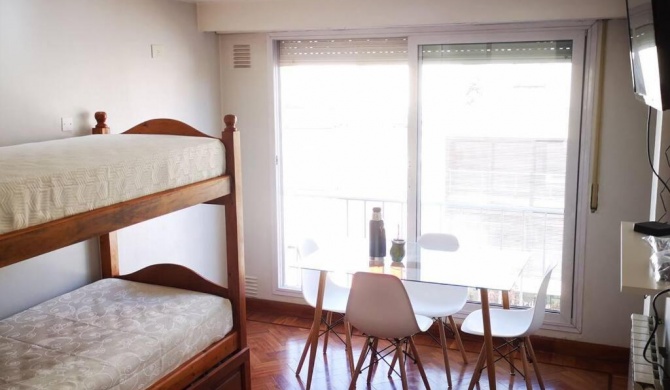 Hermoso departamento a 30 metros de paseo Balcarce