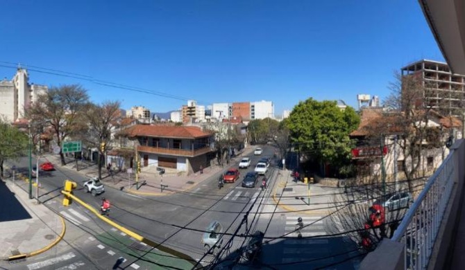 HERMOSO DUPLEX EN EL CENTRO DE SALTA