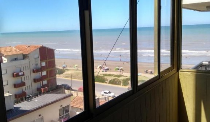 Departamento en San Bernardo 2 ambientes y medio a media cuadra del mar