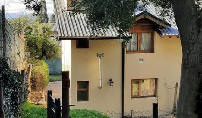 Hermoso duplex en la ladera del Cerro Otto.