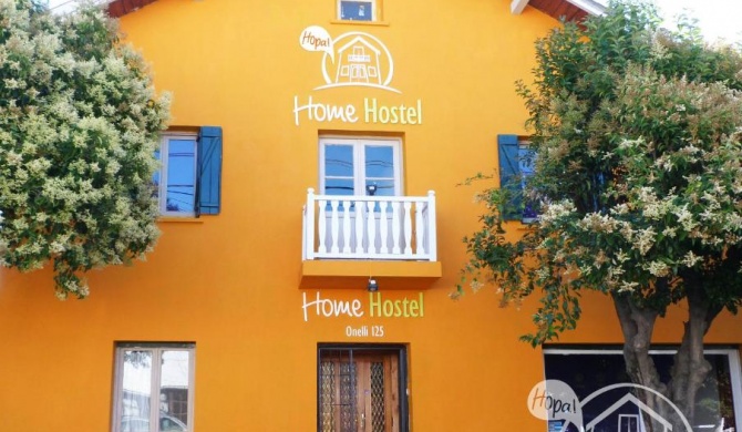 HOPA-Home Patagonia Hostel & Bar